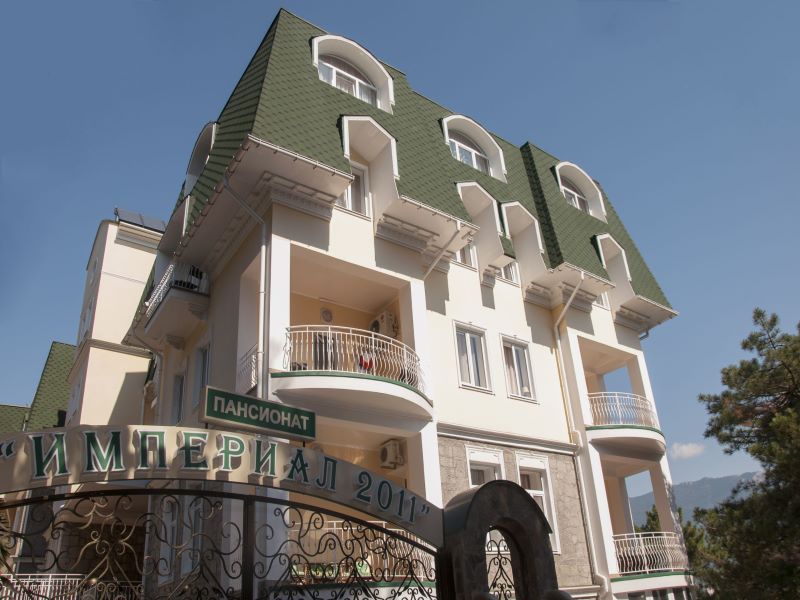 «Империал 2011», Отель