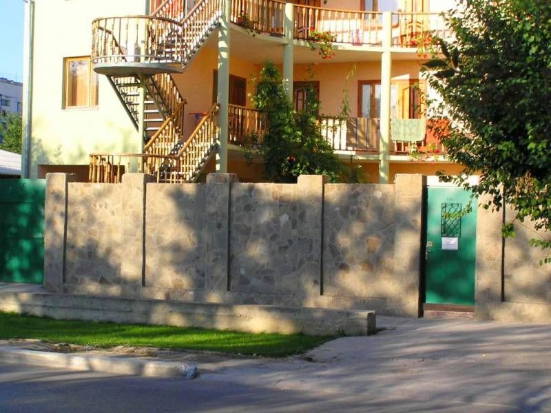 Гостиница   «Феодосия 1»*